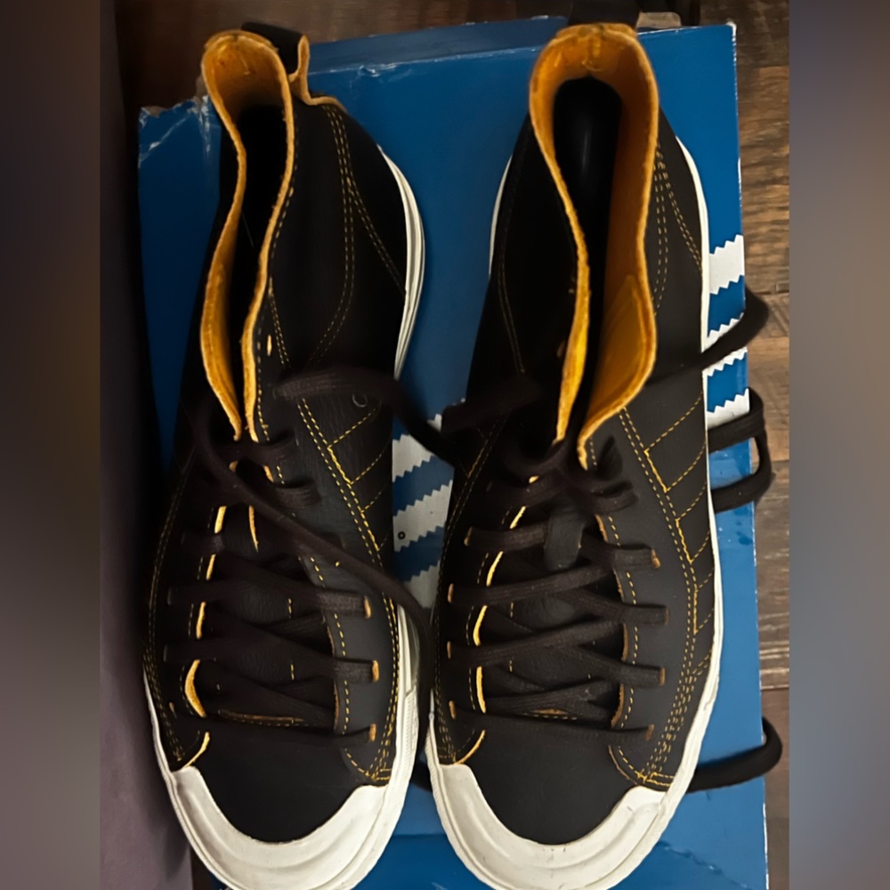 Adidas Nizzo leather Black and Gold High-Top Sneakers